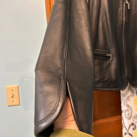 Valerie Stevens Black Leather Jacket - Picture 5 of 5